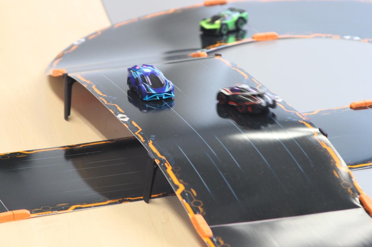 Anki Overdrive CarreraBahn des 21. Jahrhunderts