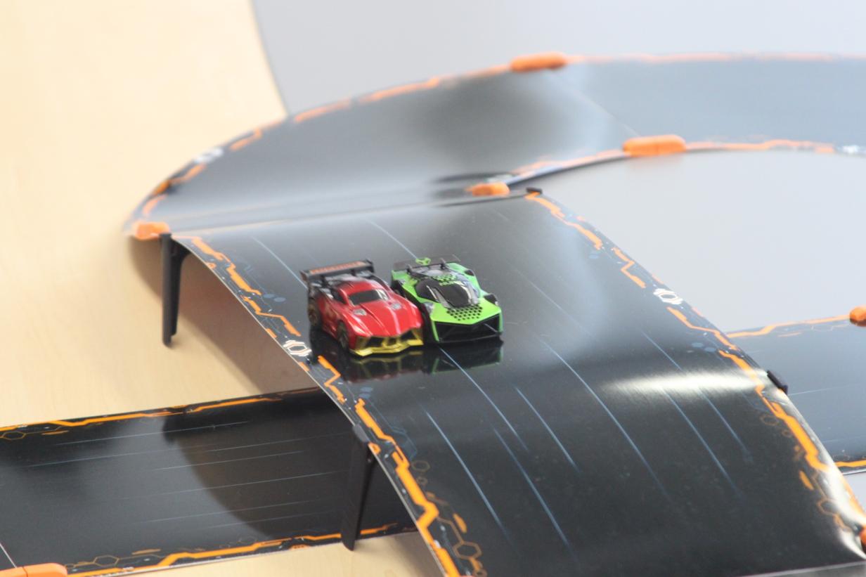 Anki Overdrive CarreraBahn des 21. Jahrhunderts