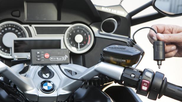 eCall Schuberth RiderEcall Automatischer Notruf Motorrad Björn Steiger Stiftung Sicherheit Verkehrstechnik Verkehr ITS.