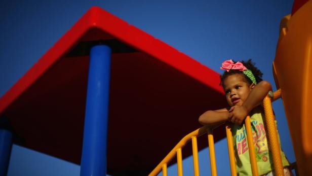 Das Kind am Spielplatz: Je unbeobachteter, desto riskanter.