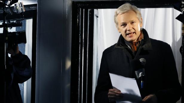 Assange am Donnerstagabend in London