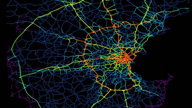 Die Karte zeigt dichten Verkehr in rot.