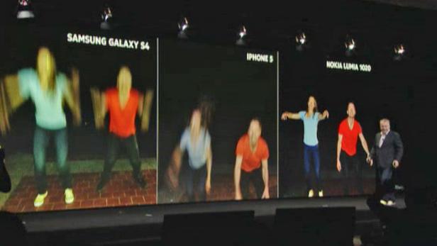 Dank des Xenon-Blitzes sollen Bewegungen stärker als mit anderen Smartphone-Kameras eingefroren werden können.