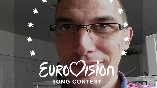 Daniel Seeber beim Austesten der Selfie-Funktion
