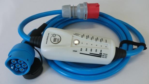 NRGkick lädt Elektroautos an Haushaltssteckdosen
