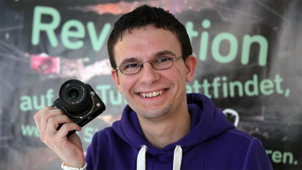 Der Gewinner des letztwöchigen futurezone-Quiz "10 aus 5" - Ronny Stöck gewann eine Panasonic Lumix DMC-G3