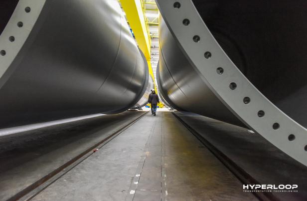 hyperlooptt_tube_3.jpg