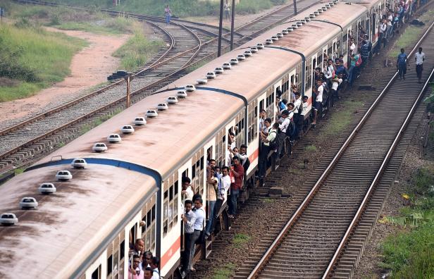 SRI LANKA-RAILWAY-TRANSPORT-LABOUR SRI LANKA-RAILWAY-TRANSPORT-LABOUR