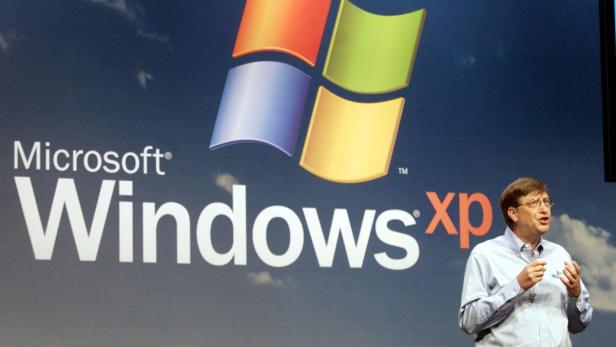 BILL GATES SPEAKS AT MICROSOFT XP LAUNCH