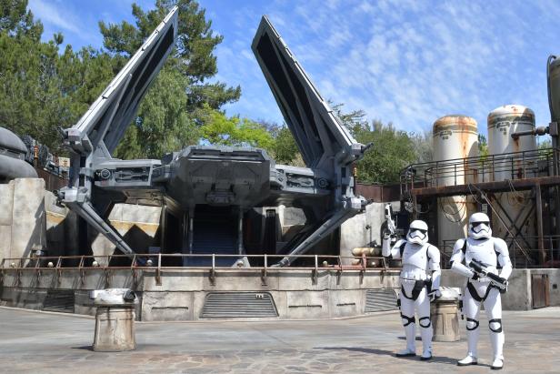 US-STAR-WARS:-GALAXY'S-EDGE-MEDIA-PREVIEW-AT-THE-DISNEYLAND-RESO