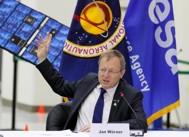 ESA and NASA officials take part in ceremony marking arrival of European Service Module at the Kennedy Space Center