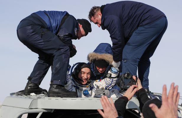 Soyuz MS-13 space capsule lands in Kazakhstan