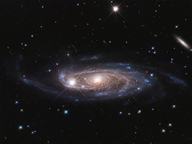 SPACE-GALAXY-UGC 2885