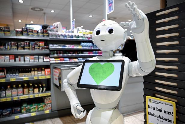 Robot nurse helps supermarket-goers keep minimum distance amid coronavirus pandemic