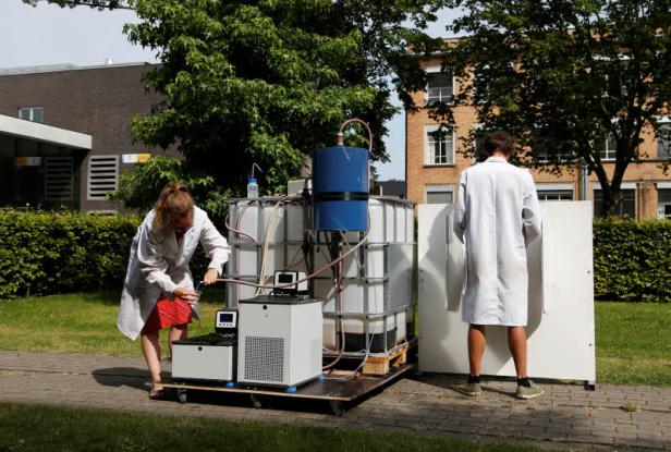 46-83068888-2016-07-26t143726z_736108337_d1betruvleab_rtrmadp_3_belgium-science-urine.JPG