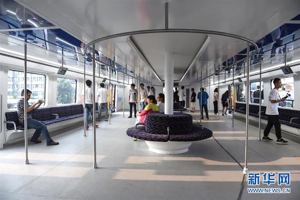 transit-elevated-bus-inside.jpg