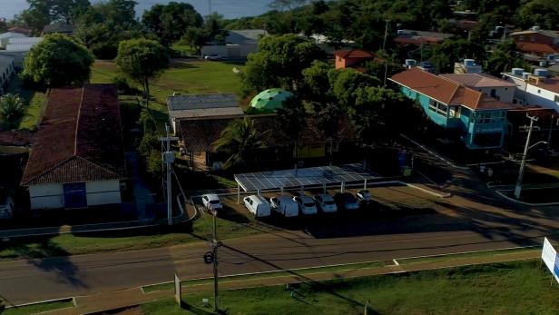 Solar-Ladestation für Elektroautos auf Fernando de Noronha