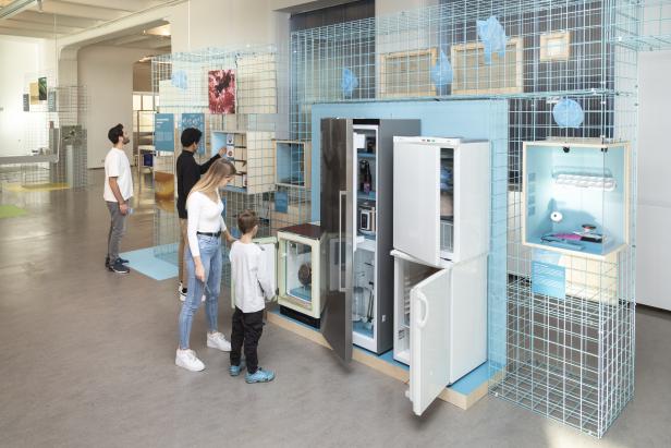 Kühlschränke in der Ausstellung Foodprints im Technischen Museum Wien