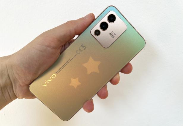 Vivo V23 im Test: Raffiniertes TikTok-Handy im iPhone-Look