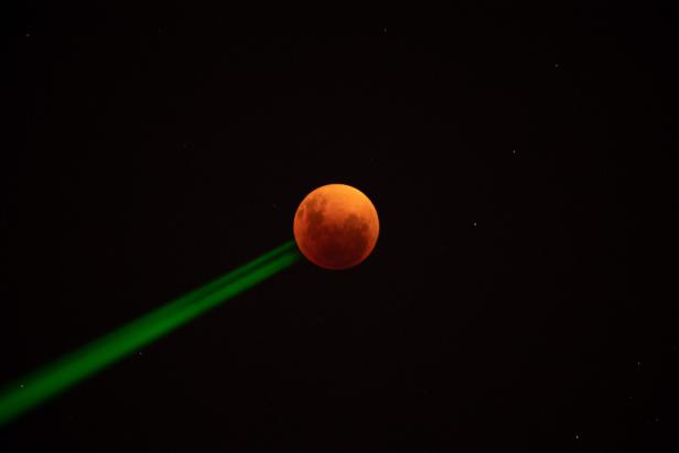 CHILE-ASTRONOMY-MOON-ECLIPSE