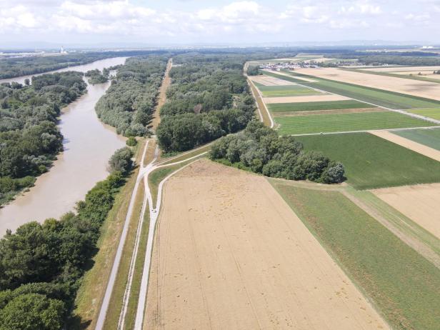 Donau: Sanierter Marchfeldschutzdamm eröffnet ­ Jahrhundertprojekt "Verbesserter Hochwasserschutz Wien" abgeschlossen