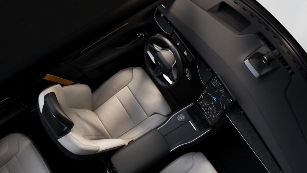 polestar_3_c_13_jupiter_nappa_black_ash_performance_pack.jpg