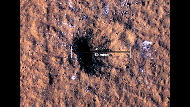 Meteoritenkrater am Mars mit Maßstaß