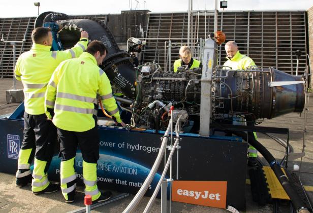 rolls-royce-ae-2100-a-hydrogen-test-at-boscombe-down_52528464992_o.jpg