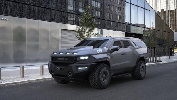 Rezvani Vengeance: Bizarrer Mega-SUV kann Pfefferspray auf Fahrradfahrer sprühen