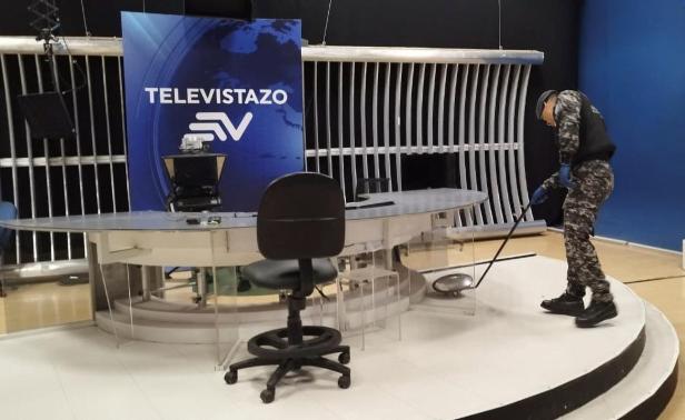 Explosives sent to two Ecuador television stations, one journalist wounded