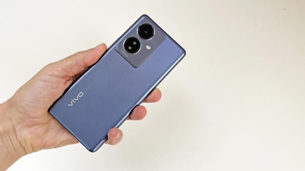 vivo-v29-lite-1.jpg