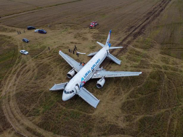 Russian plane makes emergency landing in Novosibirsk region