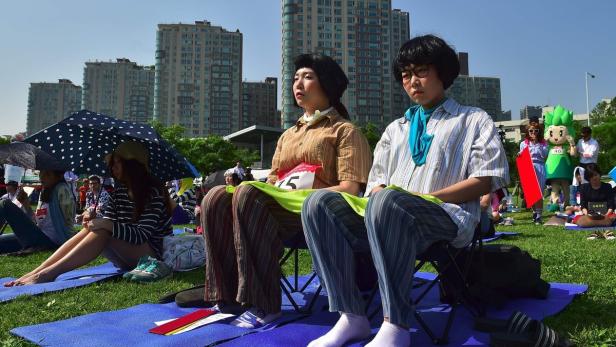 PEOPLE-SKOREA-OFFBEAT-SOCIETY