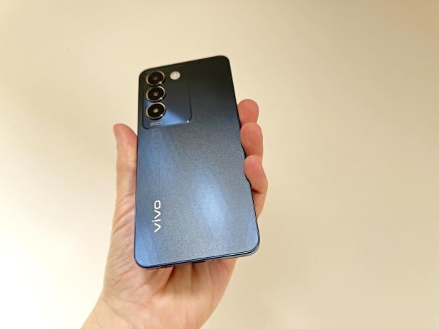 vivo-v40-se-1.jpg