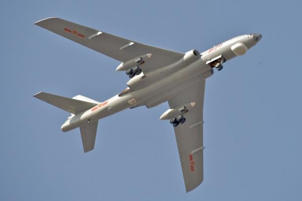 Die Xian H-6M basiert auf einem russischen Flugzeug aus den 50er-Jahren