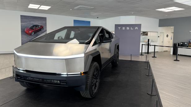 1tesla-cybertruck-3.jpg