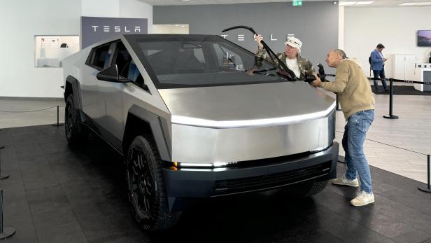 1tesla-cybertruck-5.jpg