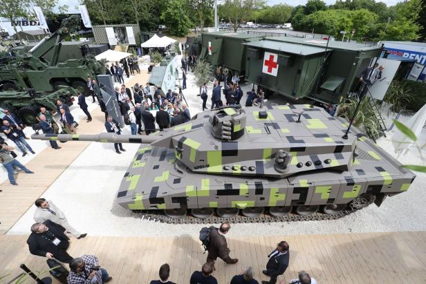 KF51-U Panther auf der Eurosatory