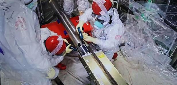 TEPCO attempts to restart extraction of radioactive debris at Fukushima plant