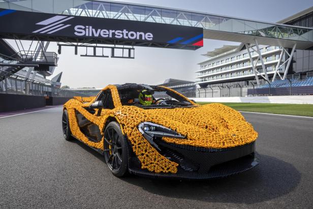 Dieser McLaren besteht aus 342.817 Lego-Teilen und fährt 65 km/h