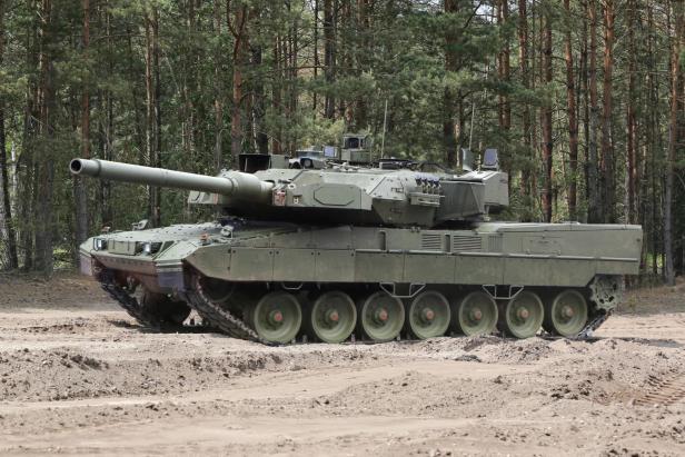 Leopard 2 A8