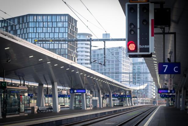 ÖBB Streik Hauptbahnhof