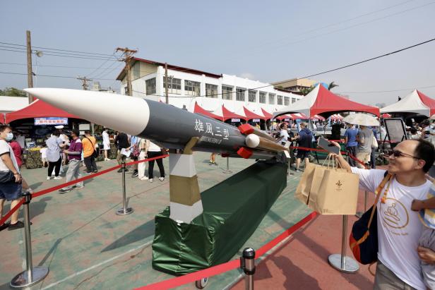 Taiwan Navy open house event in Kaohsiung