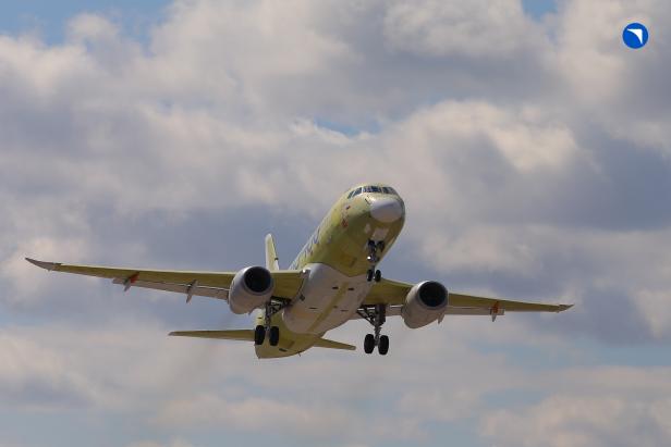 superjet-1.jpeg