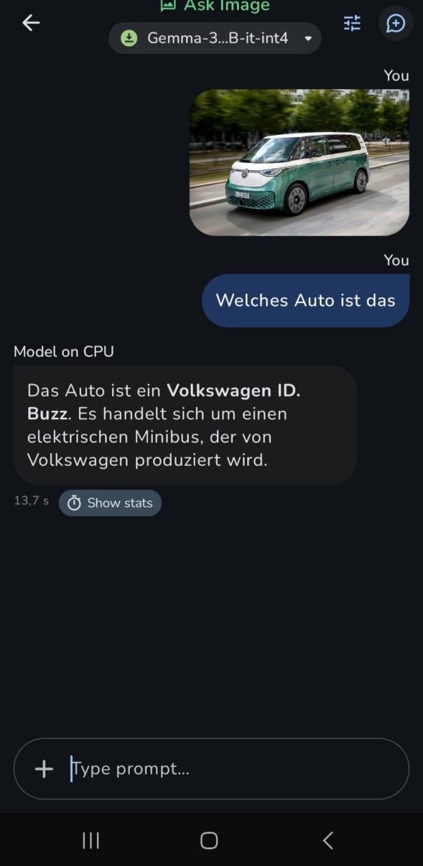 Der KI wird eine Bild des VW ID.Buzz übergeben, welchen diese korrekt identifiziert.