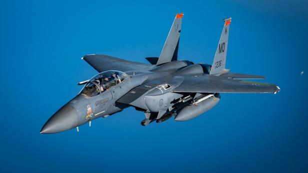 Eine F-15E Strike Eagle