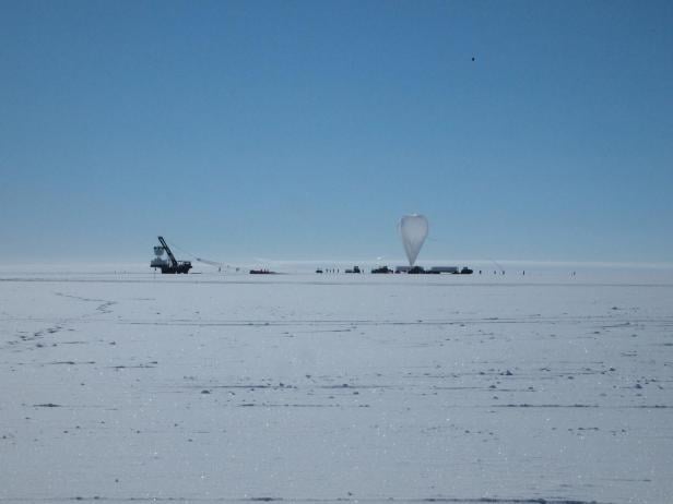Ballon in der Antarktis
