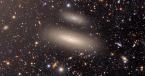 100-Prozent-Ausschnitt des Virgo-Galaxiehaufens