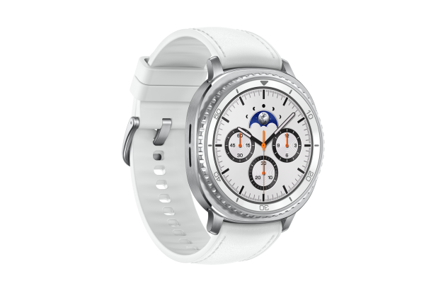 Eine silberne Smartwatch mit weißem Armband und Ziffernblatt.