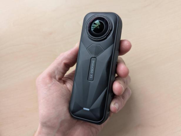 Insta360 X5
